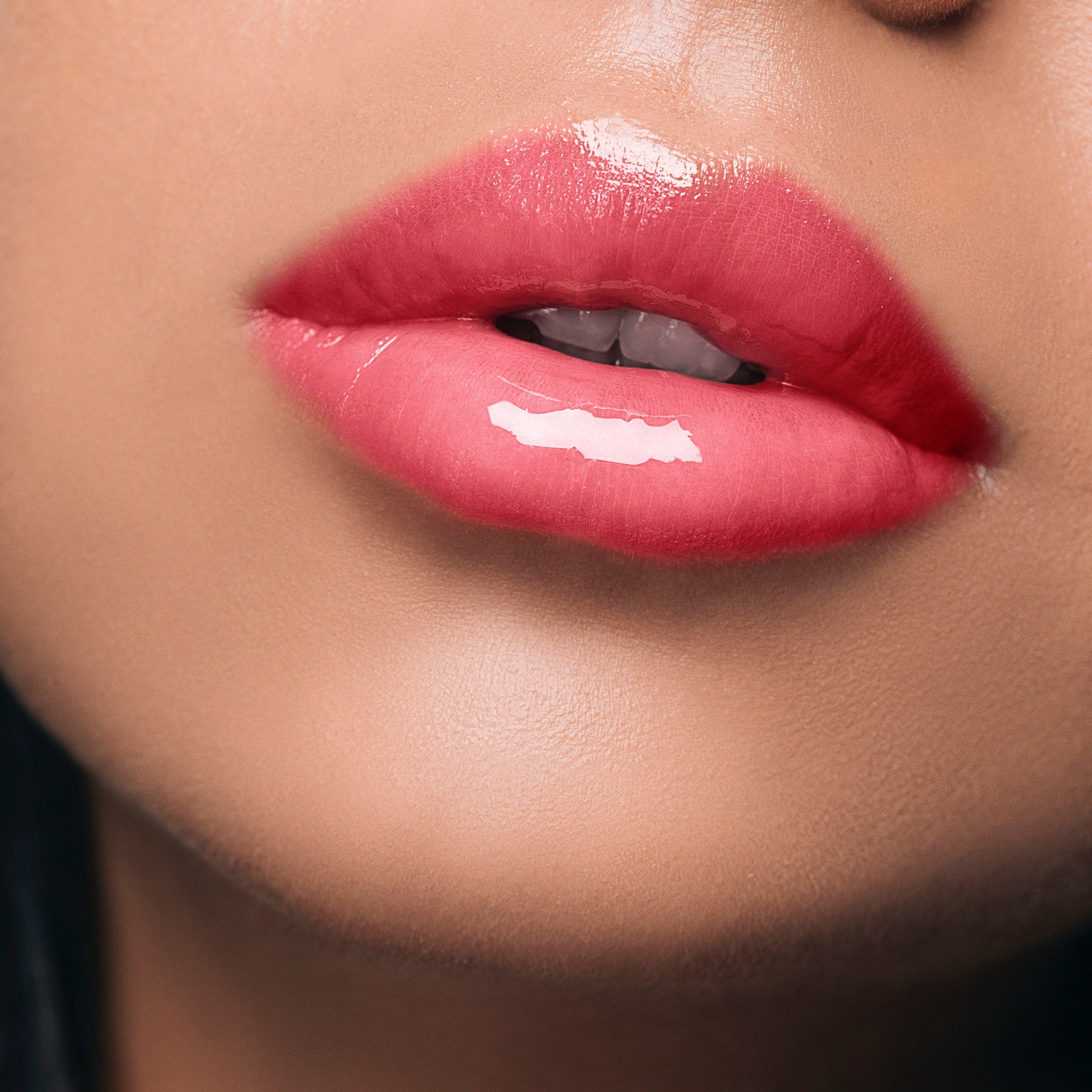 Gleeful Vigilante Lip Gloss - Belle en Argent Clean Beauty